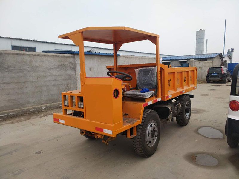 礦用運(yùn)輸車